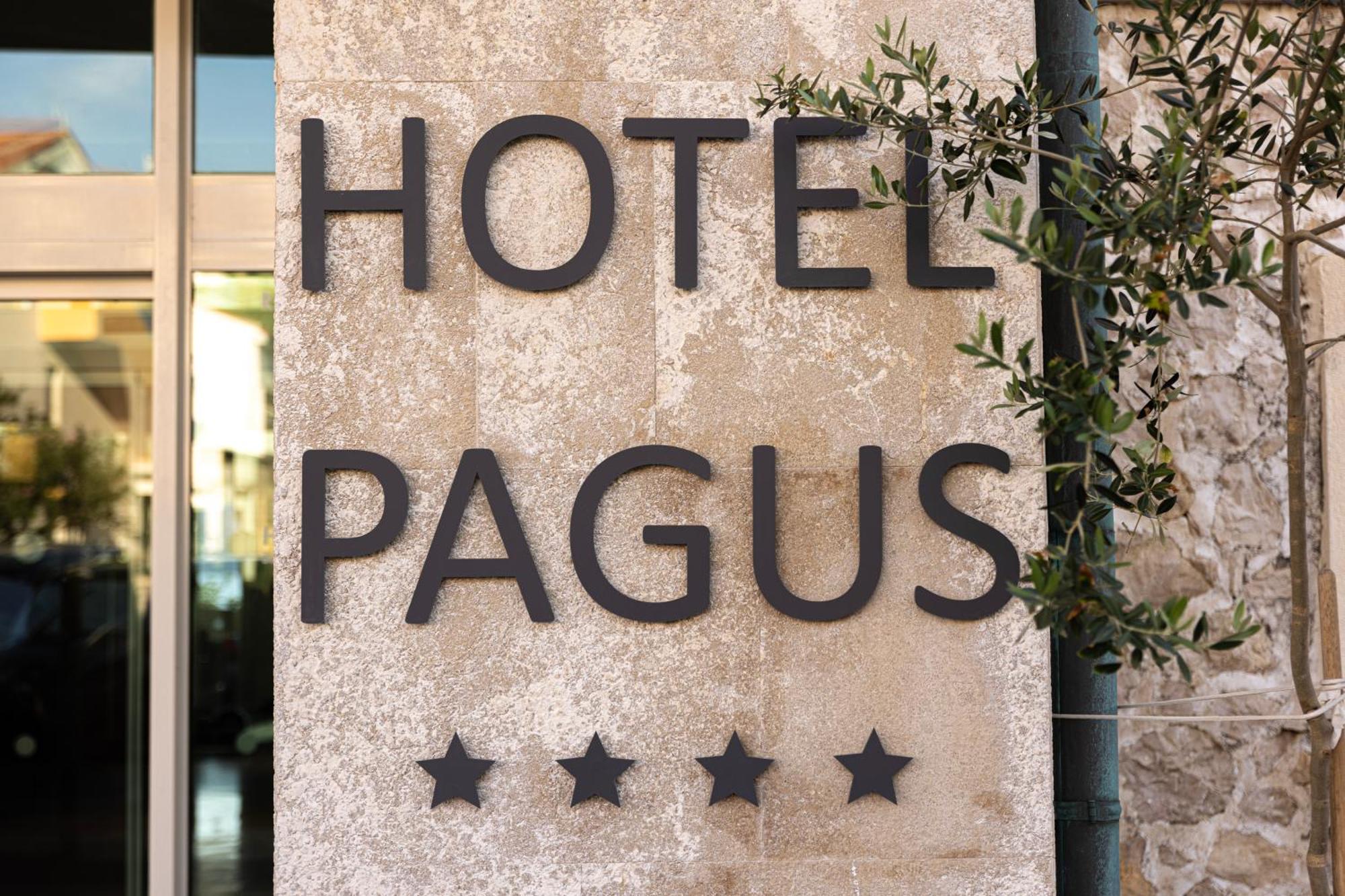 Family Hotel Pagus Pag Town Dış mekan fotoğraf