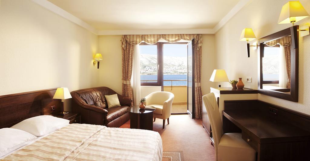 Family Hotel Pagus Pag Town Dış mekan fotoğraf